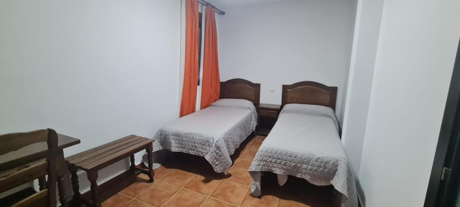 Villaluenga Hostal La Roda מראה חיצוני תמונה