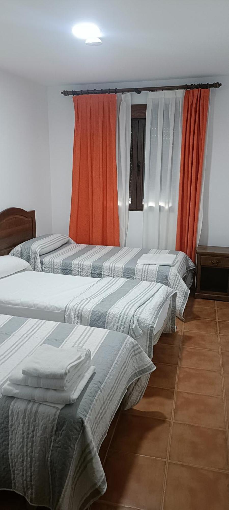 Villaluenga Hostal La Roda מראה חיצוני תמונה