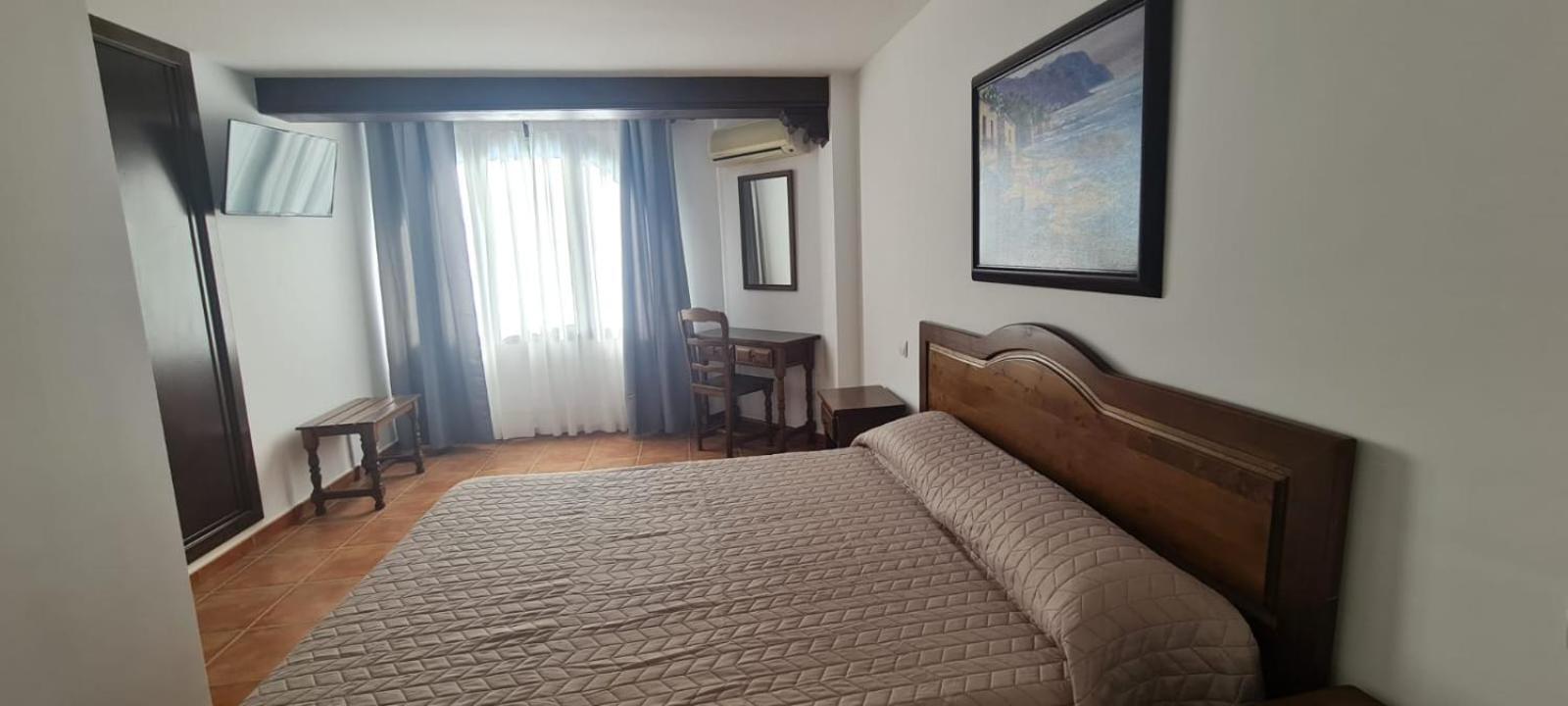 Villaluenga Hostal La Roda מראה חיצוני תמונה
